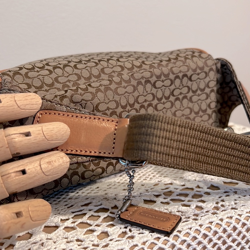 Coach signature canvas belt bag - Picture 5 of 11